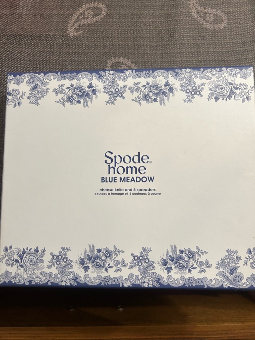 NWOT Spode Blue and White Floral Cheese Knife and Spreader Set - Picture 2 of 3